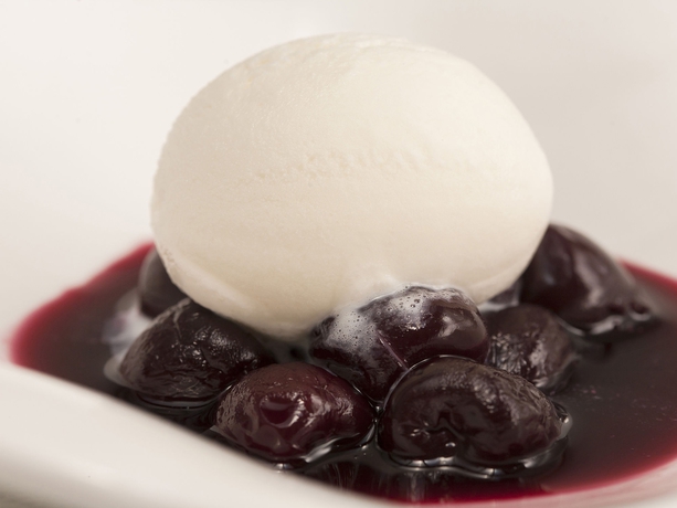 Imagen del bar/restaurante del Hotel Pirineo Figueres by Pierre and Vacances. Foto 4