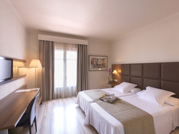 Imagen de la habitación del Hotel Pirineo Figueres by Pierre and Vacances. Foto 10