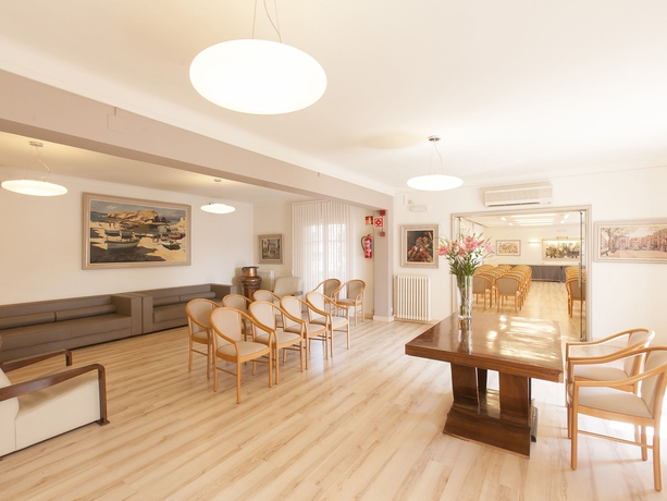 Imagen de los interiores del Hotel Pirineos, Figueres. Foto 14