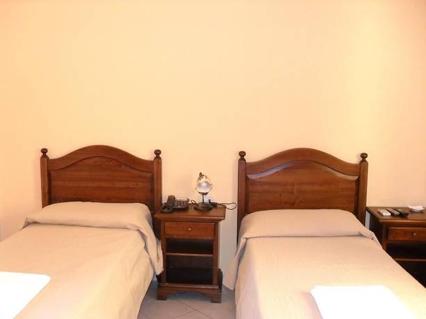 Imagen de la habitación del Hotel Piro. Foto 10
