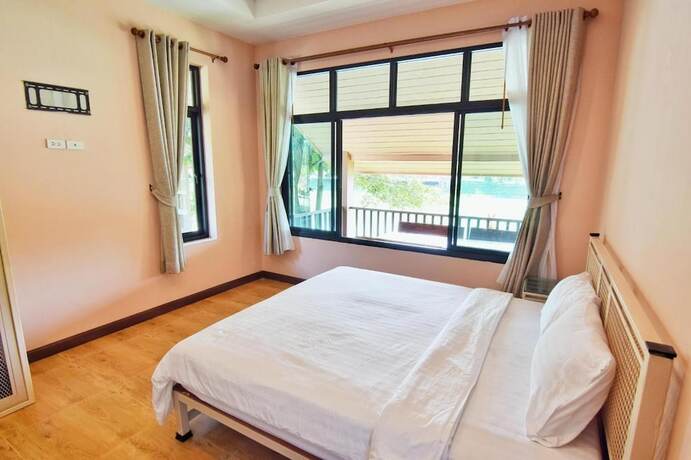 Imagen general del Hotel Pirom Lake And Resort. Foto 6