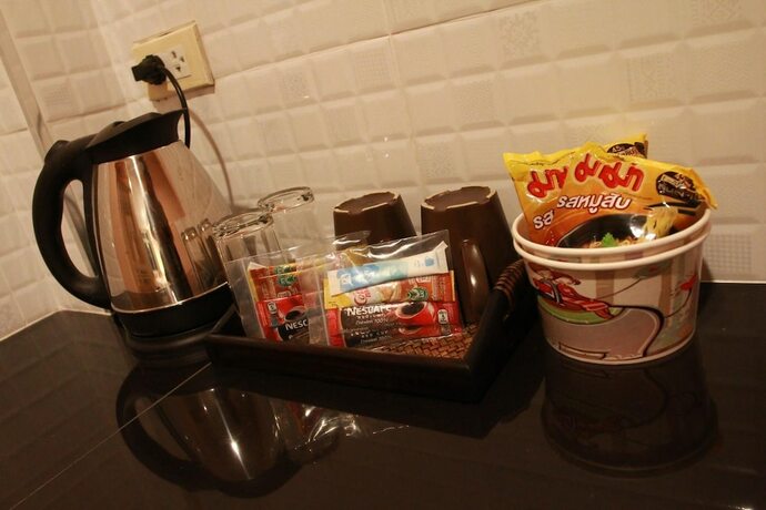 Imagen general del Hotel Pirom Lake And Resort. Foto 11