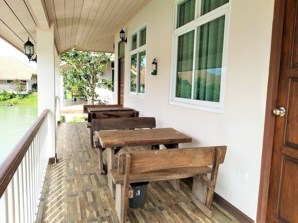 Imagen general del Hotel Pirom Lake And Resort. Foto 16