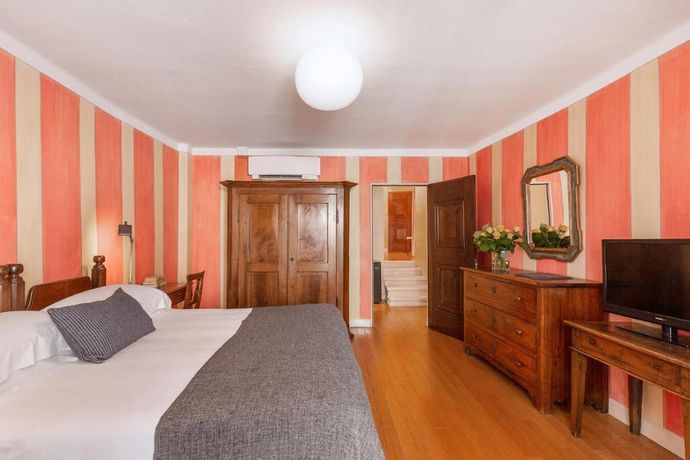 Imagen de la habitación del Hotel Pironi. Foto 5