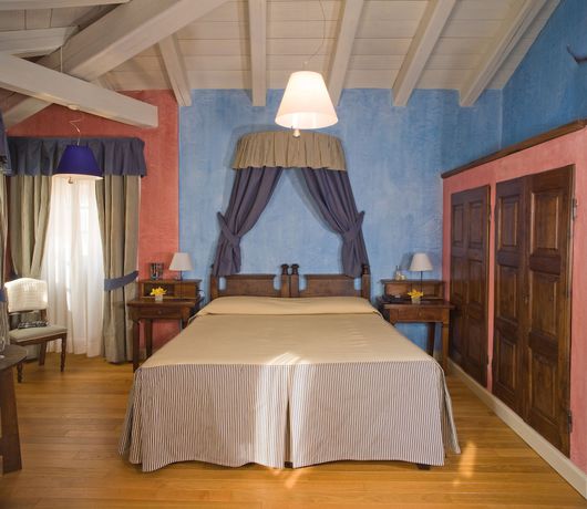 Imagen de la habitación del Hotel Pironi. Foto 16