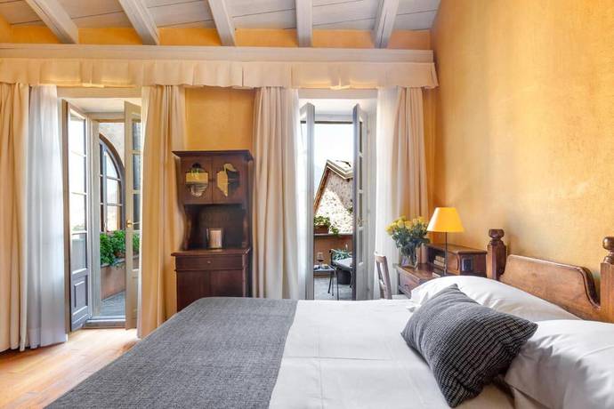 Imagen de la habitación del Hotel Pironi. Foto 17