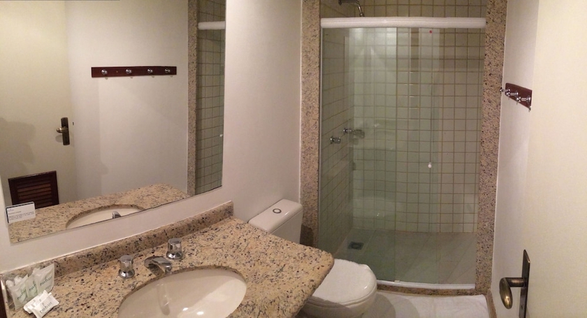 Imagen de la habitación del Hotel Pisa Plaza. Foto 5