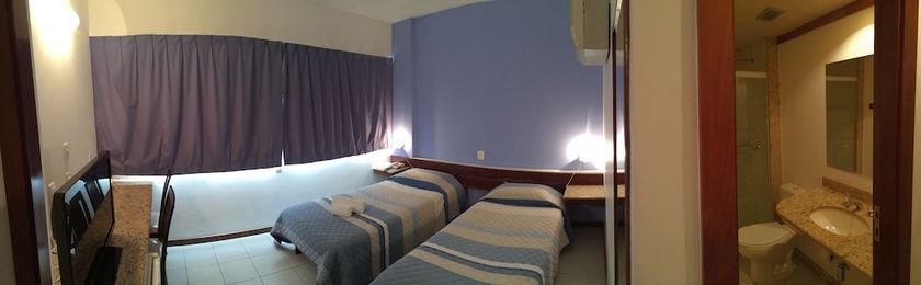 Imagen de la habitación del Hotel Pisa Plaza. Foto 13