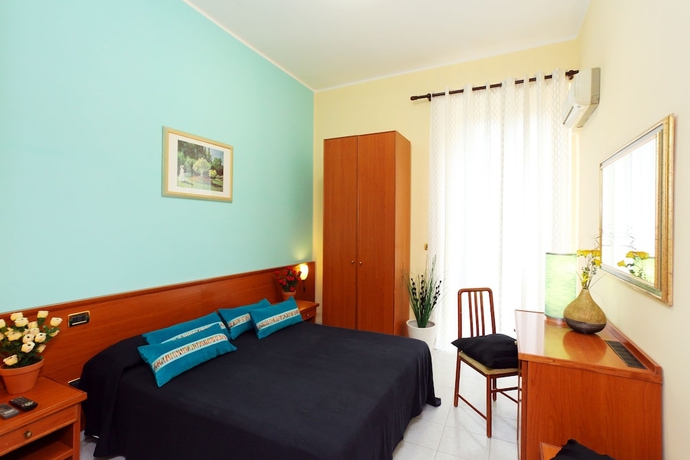 Imagen de la habitación del Hotel Pisa, Termini. Foto 12