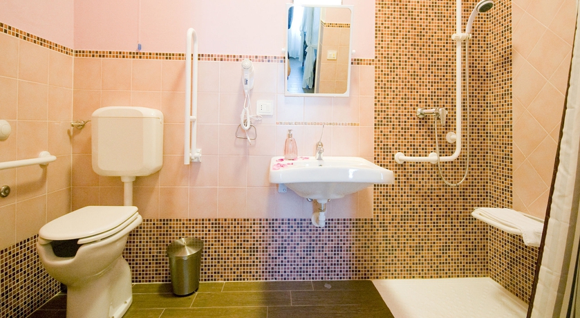 Imagen de la habitación del Hotel Pisa Tower. Foto 7