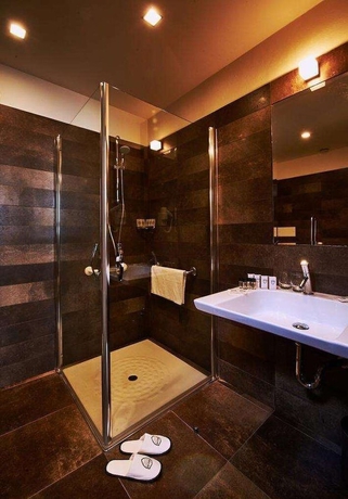 Imagen de la habitación del Hotel Pisa Valdera. Foto 12