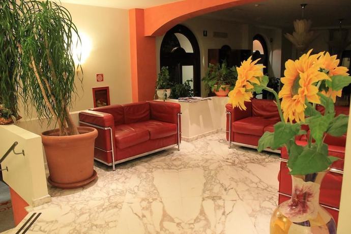 Imagen de los interiores del Hotel Pisacane. Foto 20