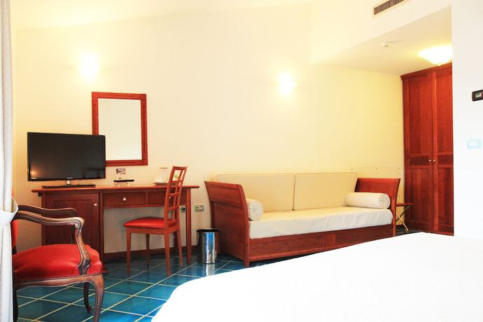 Imagen de la habitación del Hotel Pisacane. Foto 18