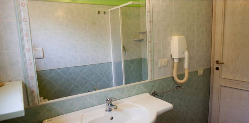Imagen de la habitación del Hotel Piscina Rei. Foto 15