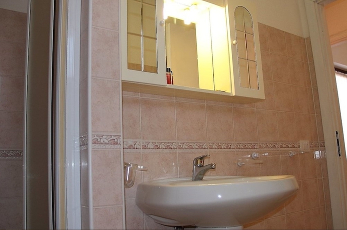 Imagen de la habitación del Hotel Piscina Rei. Foto 16