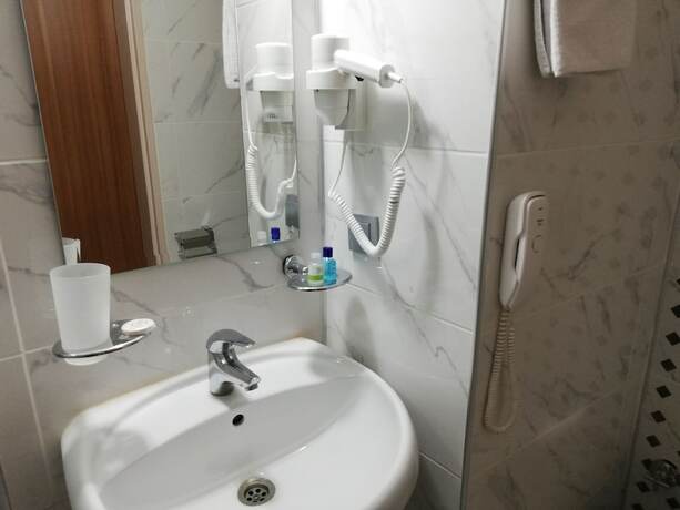 Imagen general del Hotel Piskin Otel. Foto 16