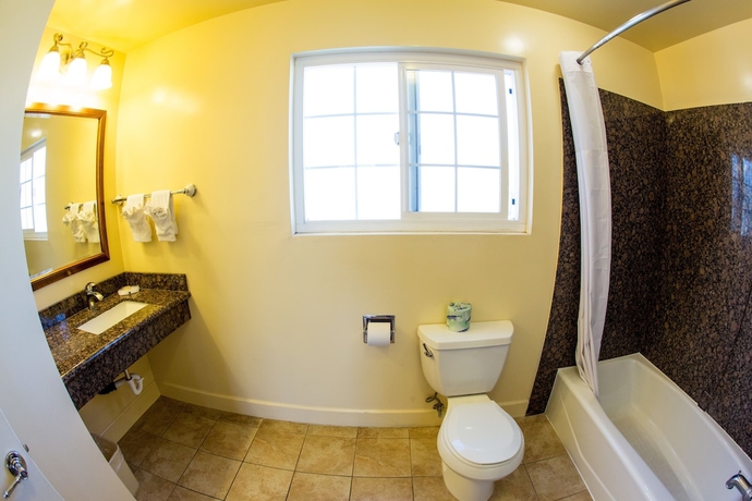 Imagen de la habitación del Hotel Pismo Beachwalker Inn and Suites. Foto 4