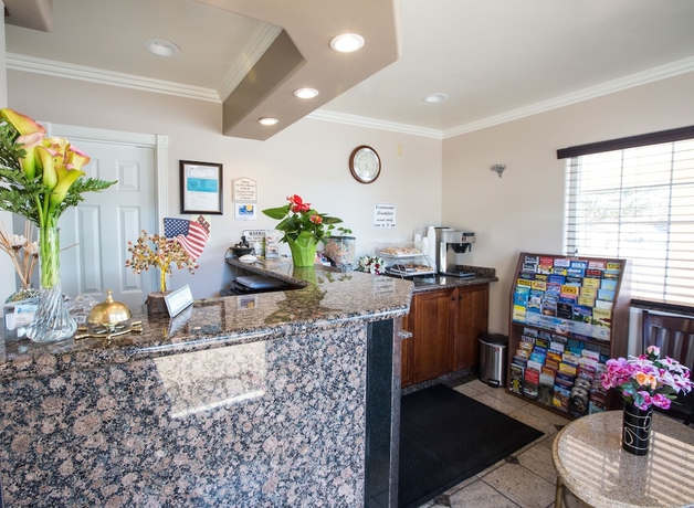 Imagen de los interiores del Hotel Pismo Beachwalker Inn and Suites. Foto 19