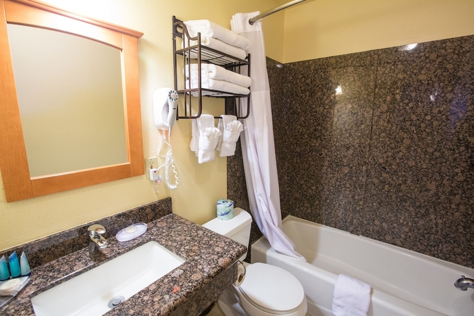 Imagen de la habitación del Hotel Pismo Beachwalker Inn and Suites. Foto 17