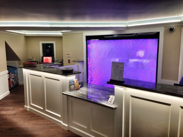 Imagen de los interiores del Hotel Pismo Lighthouse Suites. Foto 11