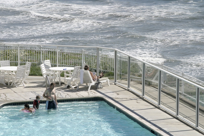 Imagen de la piscina del Hotel Pismo Lighthouse Suites. Foto 19