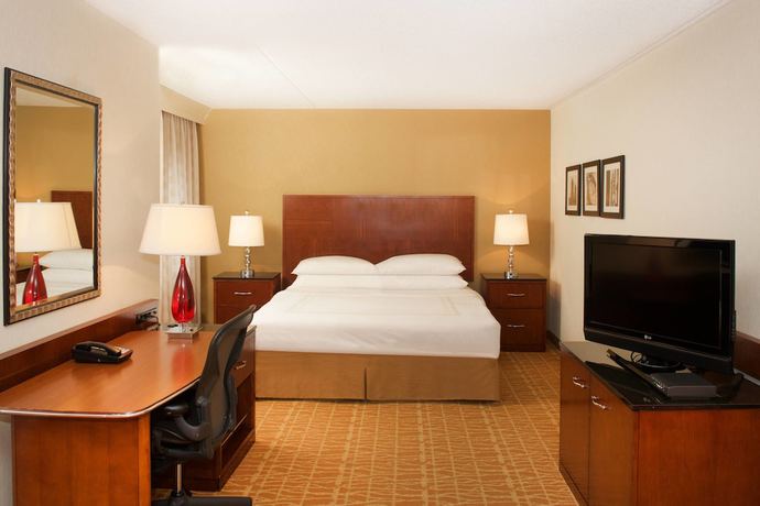 Imagen de la habitación del Hotel Pittsburgh Airport Marriott. Foto 7
