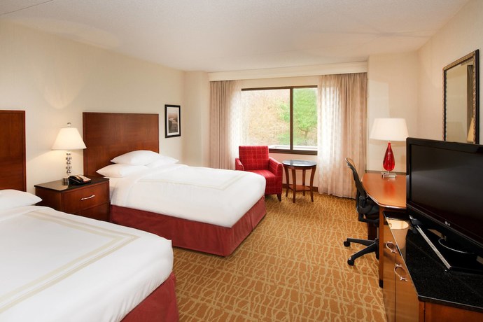 Imagen de la habitación del Hotel Pittsburgh Airport Marriott. Foto 11