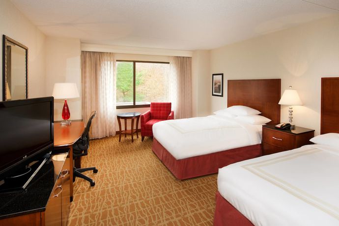 Imagen de la habitación del Hotel Pittsburgh Airport Marriott. Foto 12