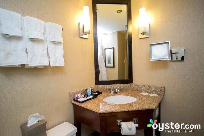 Imagen de la habitación del Hotel Pittsburgh Plaza. Foto 2