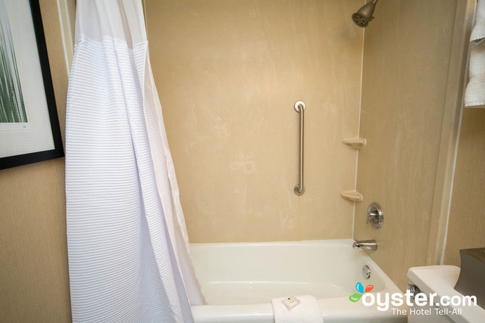 Imagen de la habitación del Hotel Pittsburgh Plaza. Foto 3