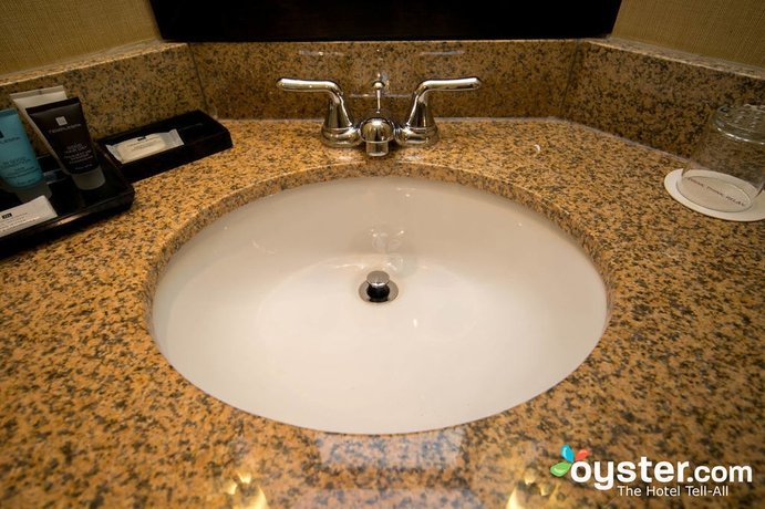 Imagen de la habitación del Hotel Pittsburgh Plaza. Foto 4