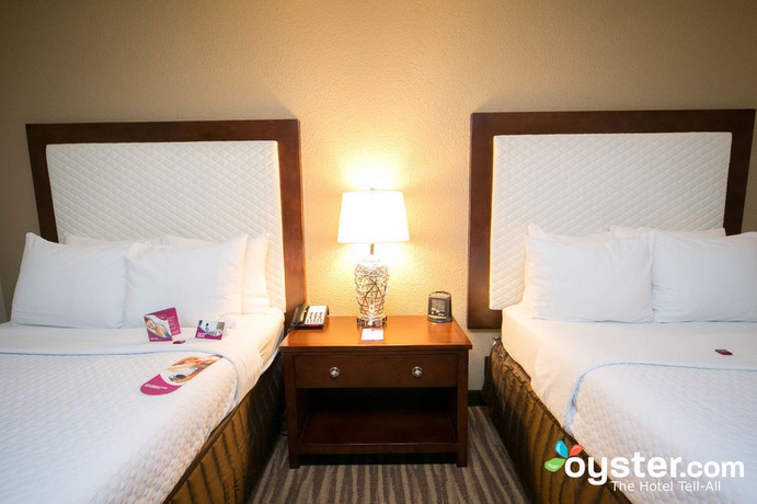 Imagen de la habitación del Hotel Pittsburgh Plaza. Foto 6