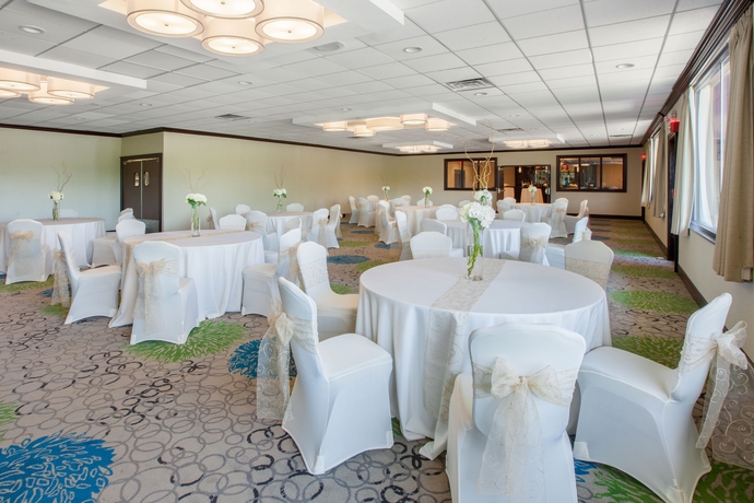 Imagen de los interiores del Hotel Pittsburgh Plaza. Foto 14