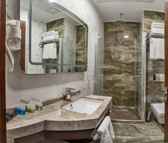 Imagen de la habitación del Hotel Piya Sport. Foto 3