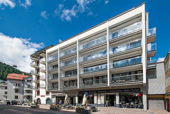 Imagen general del Hotel Piz. Foto 1
