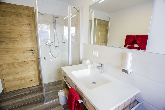 Imagen de la habitación del Hotel Piz Ot. Foto 11