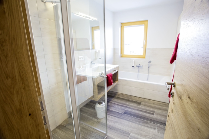 Imagen de la habitación del Hotel Piz Ot. Foto 14