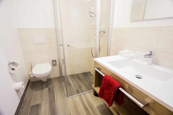 Imagen de la habitación del Hotel Piz Ot. Foto 15