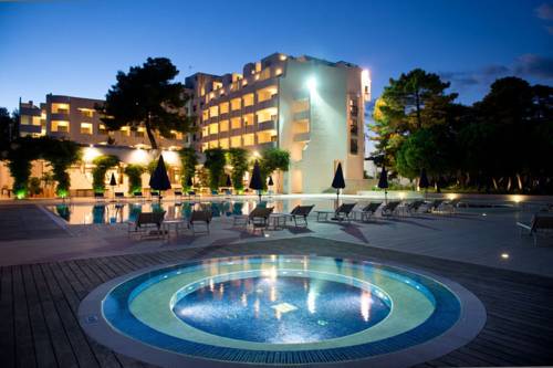 Imagen de la habitación del Hotel Pizzomunno Vieste Palace. Foto 2