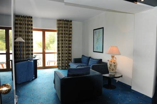 Imagen de la habitación del Hotel Pizzomunno Vieste Palace. Foto 8