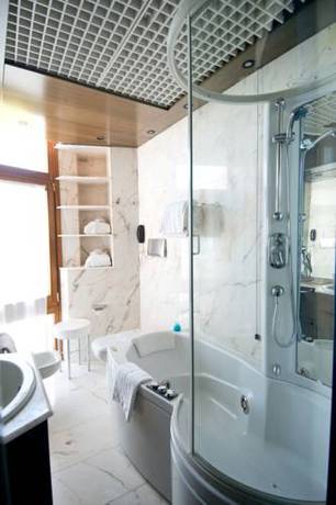 Imagen de la habitación del Hotel Pizzomunno Vieste Palace. Foto 9