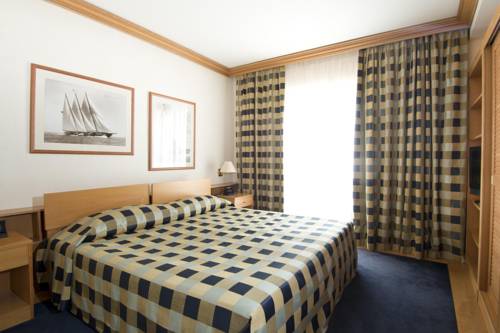 Imagen de la habitación del Hotel Pizzomunno Vieste Palace. Foto 13