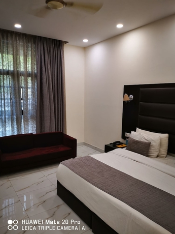 Imagen de la habitación del Hotel P.k. Residency. Foto 8
