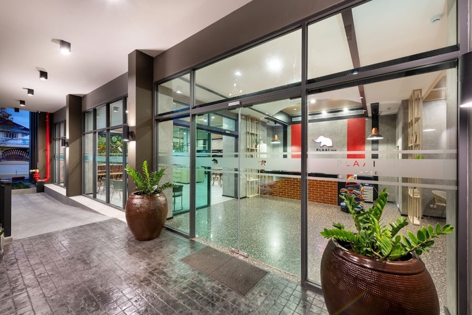 Imagen de los interiores del Hotel Plaai Plus Rayong. Foto 18