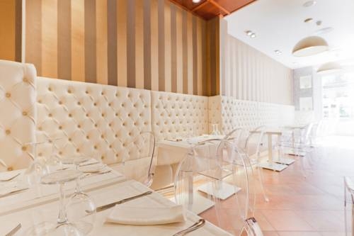 Imagen de los interiores del Hotel Plaça De La Font. Foto 15