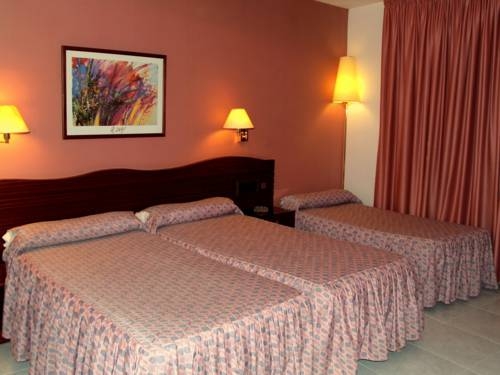 Imagen general del Hotel Plaça. Foto 8