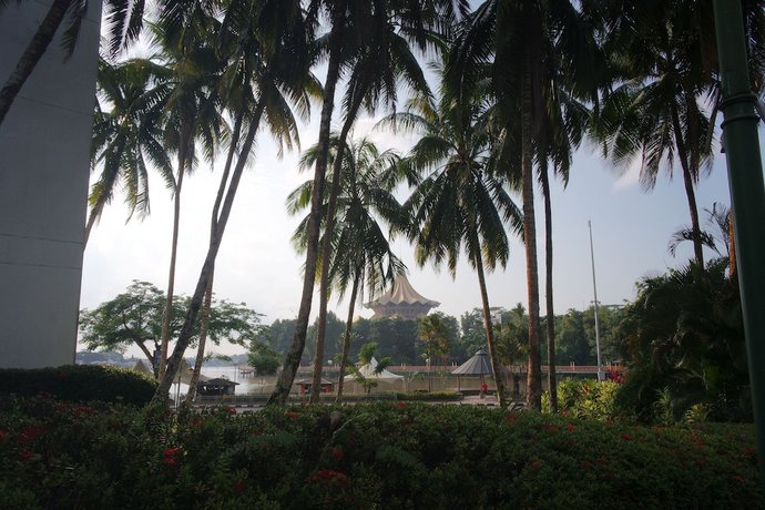 Imagen de los exteriores del Hotel Place2stay - Opposite Hilton. Foto 13