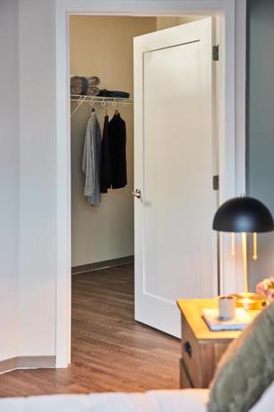 Imagen de la habitación del Hotel Placemakr Premier SoBro. Foto 6
