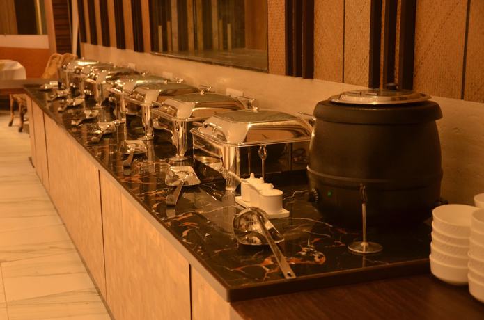 Imagen del bar/restaurante del Hotel Placid. Foto 6
