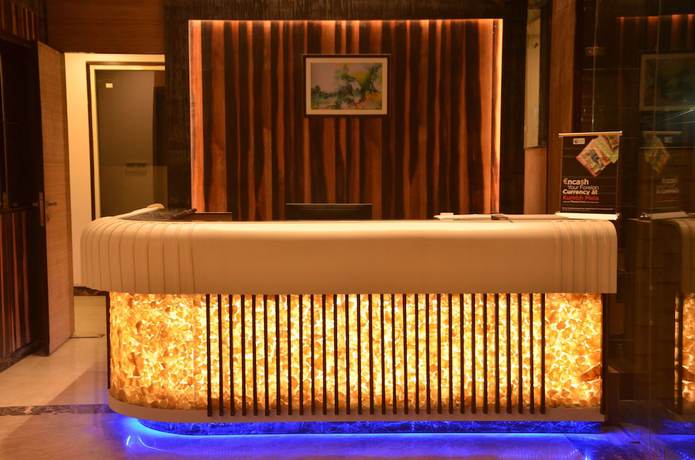 Imagen de los interiores del Hotel Placid. Foto 20
